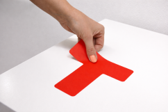 Podlahové značení ve tvaru T