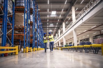 Zamezte tepleným ztrátám: šetřete energii i životní prostředí s lamelovými clonami!