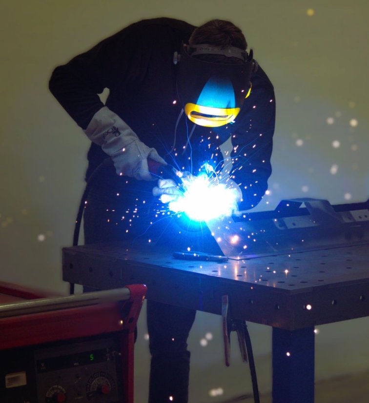 Svařovací stůl 1200 x 800 x 100 mm kompletně svařený (12 mm)