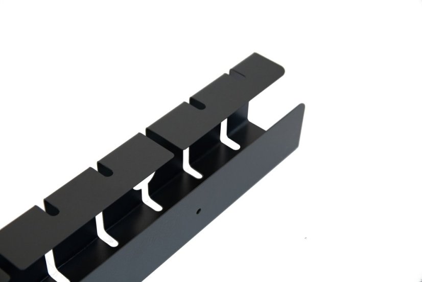 Kovový káblový organizér 440 mm - Farba: RAL 9005 čierna