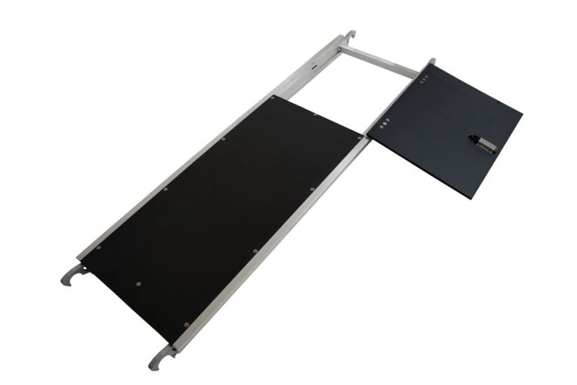 Podlážka s průlezem na lešení