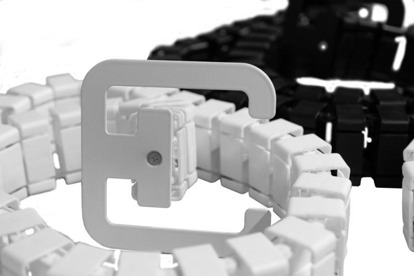 Flexibilný káblový organizér