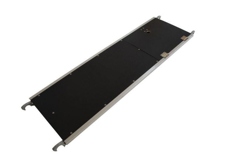 Podlážka s průlezem na lešení